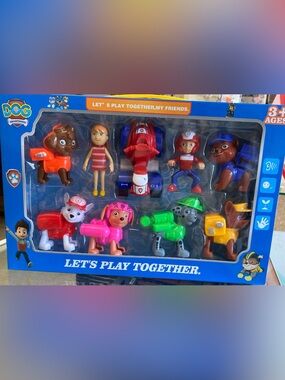Paw patrol action figure play set